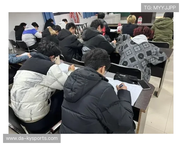 国际篮球裁判培训营纳入科技判罚与沟通训练，篮球裁判培训课程