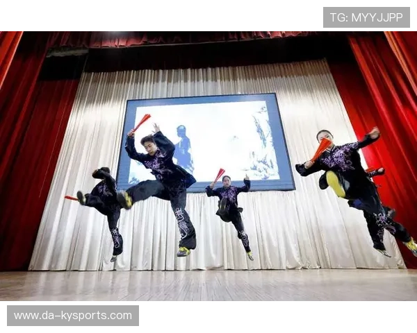 世界武术大师巡回表演助力传统武艺传播，世界武术指导